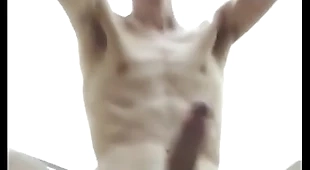 Recebendo vizinho novinho e magrinho para aquele second gostoso