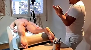 Massagista gostoso me deixou no tesão