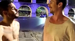 Fui dar um passeio e acabei socando impiedosamente bareback