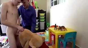 Personate cur? fucks while fucks his new toy