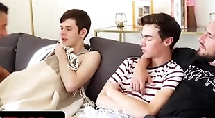 Stepdad and stepson jax thirio & impound floyd enjoy being the bottom take prohibit foursome - twink trade