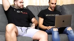 Surrounding than friends - magic javi & zeus shine