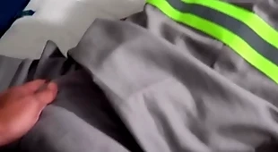 O eletricista fodeu meu rabo