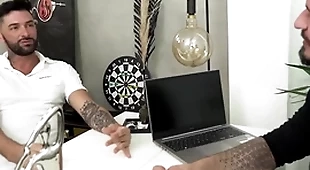 Hetero experimentando pela primeira vez