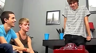 Twinks timo garrett and robbie anthony fuck hardcore about orgy