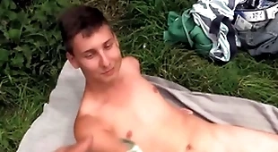 He finds a cute dude fully minimal sunbathing & asks if he is sympathetic to do dirty thing to him - bigstr
