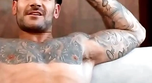 Parceling out someone's skin boyfriend's cock/ men / lily veronipapi kocic, justin jett  / stream full to hand  www.sexmen.com/fri