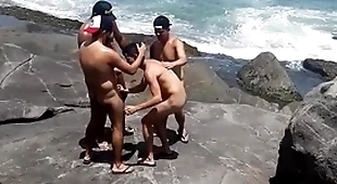 Os praças putos na praia de abricó! com maldonato gp video completo no xvideo no meu xvideo white-hot