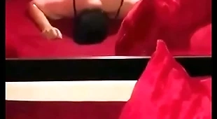 A deusa fabíola voguel arrombou meu cú com 25cm de pica