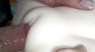 Beautiful bald-headed pussy fucked and fucked close-up
