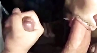 Mamei e dei para três dotados no cinema pornô - potent red