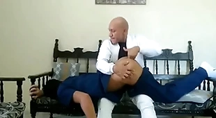 Médico dotado meteu gostoso no enfermeiro