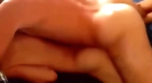 Amico bisex mi rompe il culo