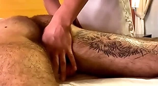 Massagem no ator toy gui