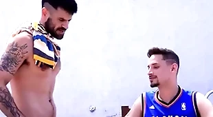Fodendo um homem bruto e machão