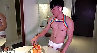 Muddy cake? model eating!He'_s such a tease...