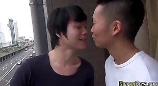 Sixtynining asian twink